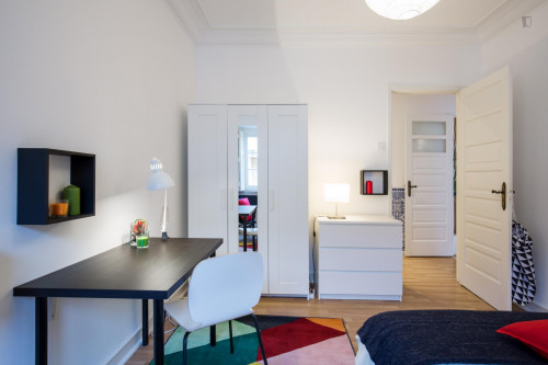 Inviting double bedroom not far from Santo Amaro train station - Gallery - 17