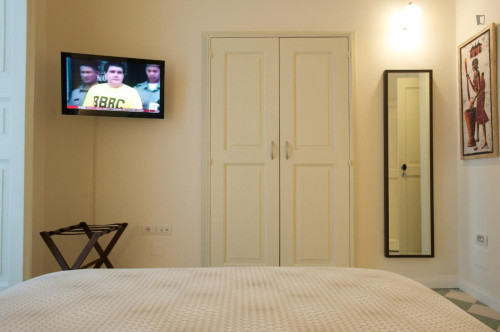 Lovely Bedroom in a Shared Apartment in the Heart of Salerno