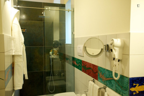 Lovely Bedroom in a Shared Apartment in the Heart of Salerno - Gallery - 9