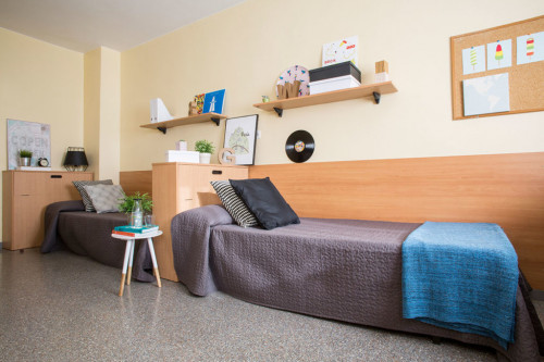 Emperador Carlos V Residence Hall  - Gallery -  4
