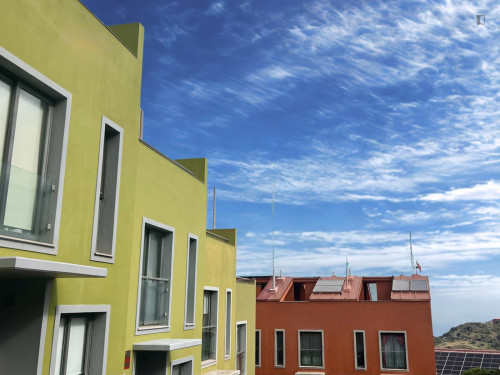 Single bedroom in 3-bedroom house in the Orotava Valley