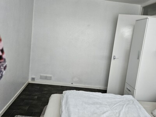 Room by the harbourside.