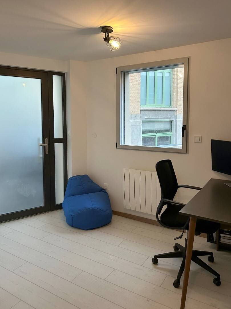  Room 1  -  170m² Private room in a flatshare for 7 people  - Gallery -  3