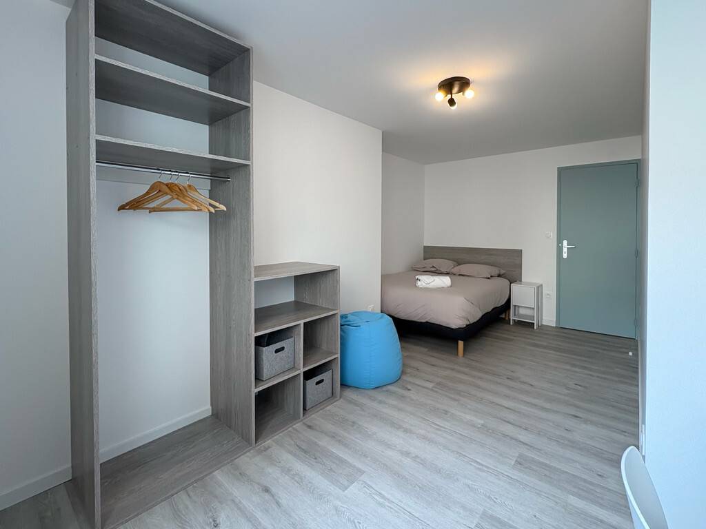  Room 2  -  170m² Private room in a flatshare for 7 people  - Gallery -  2