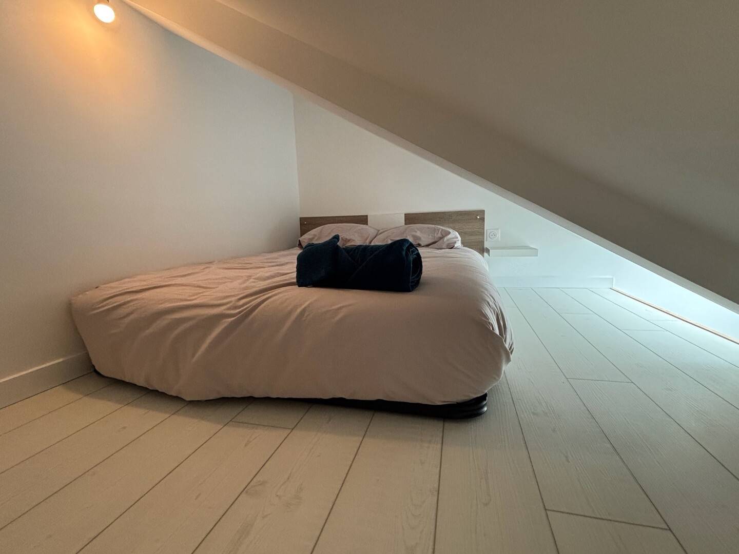 Room 6  -  170m² Private room in a flatshare for 7 people  - Gallery -  1