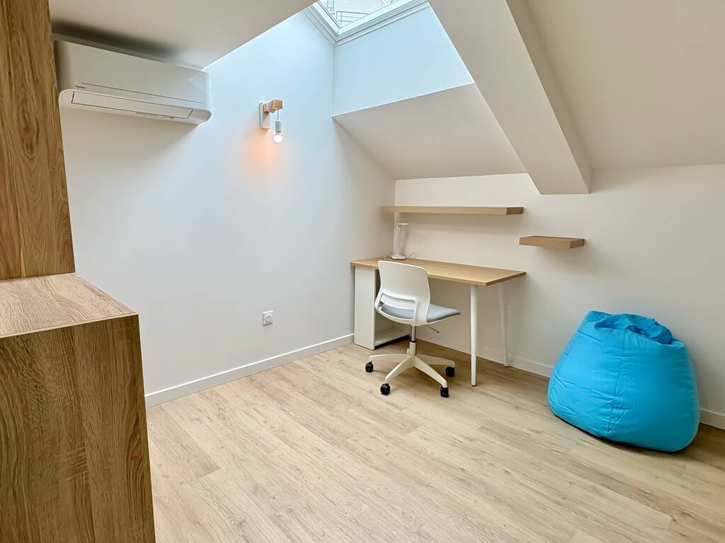  Room 6  -  170m² Private room in a flatshare for 7 people  - Gallery -  2