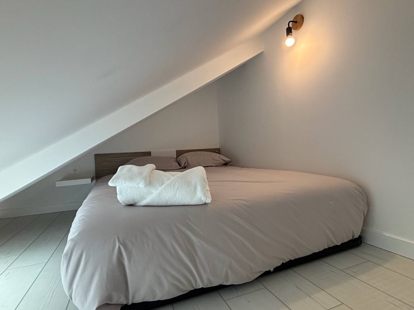  Room 7  -  170m² Private room in a flatshare for 7 people  - Gallery -  1