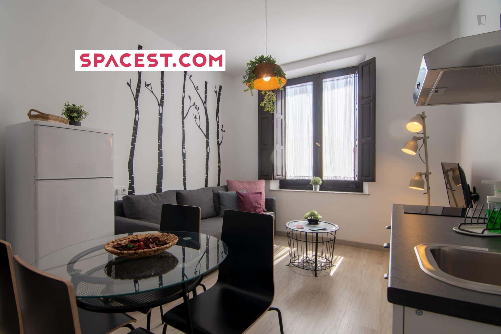 Apartment In Calle Frailes, Granada With 1 Bedroom - 1