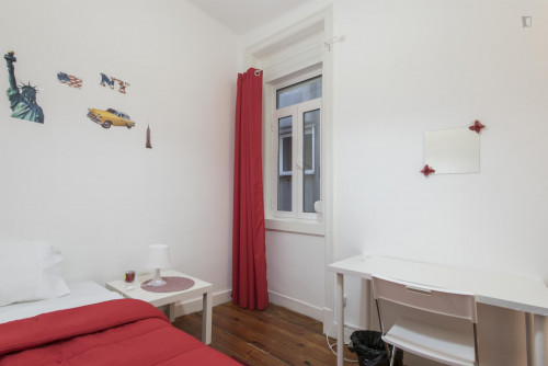 Comfy single bedroom near ISCTE - Instituto Universitário de Lisboa - Gallery - 20