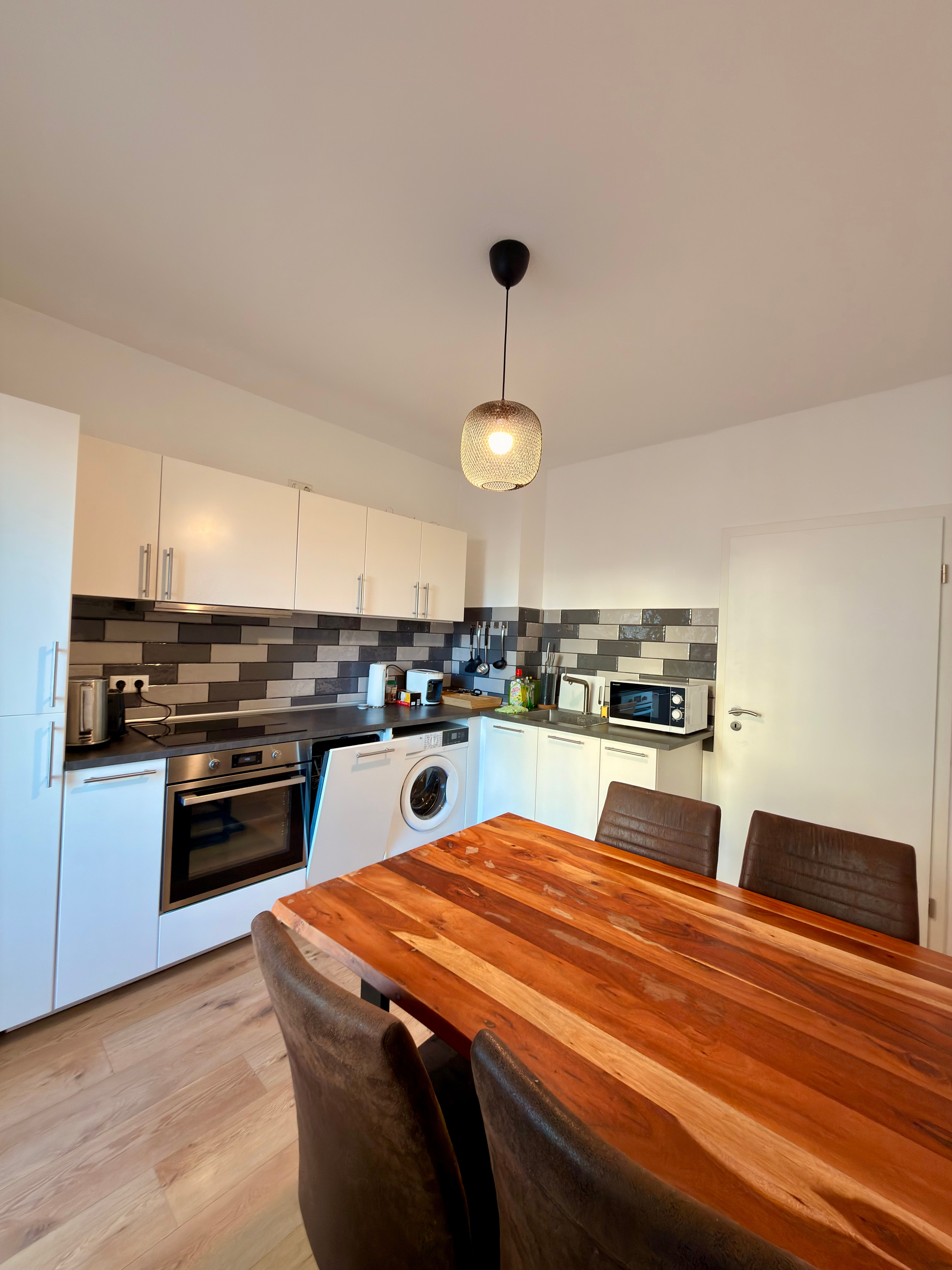 Gorgeous Modern Furnished Flat With Balcony - Lu Süd - 4