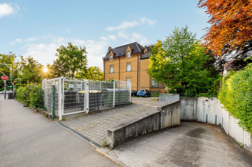 Moderner Altbau | Terrasse mit Grill & eigenem Parkplatz