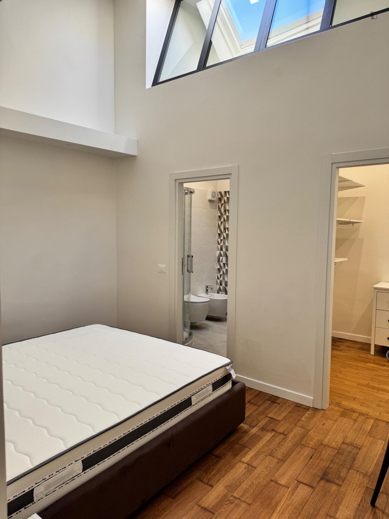  Single Bedroom With Private Bathroom And Kitchen  -  Single Bedroom with Private Bathroom and Kitchen  - Gallery -  1
