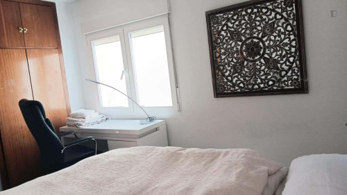 Room in Calle Rector Marín Ocete, Granada with 5 bedrooms