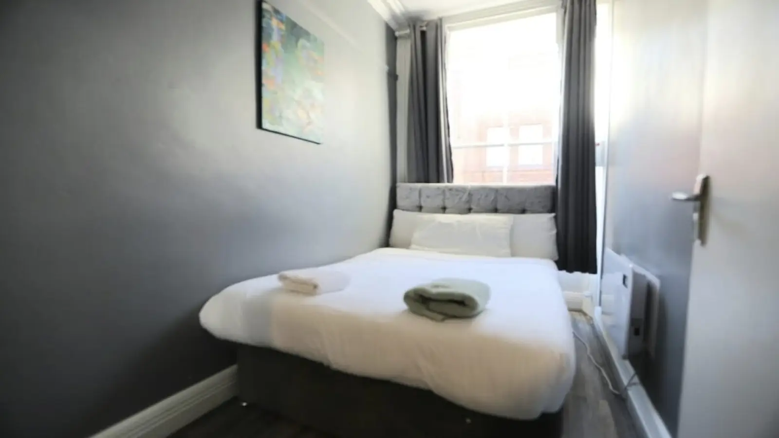 1-bedroom apartment for rent in Temple Bar, bills included