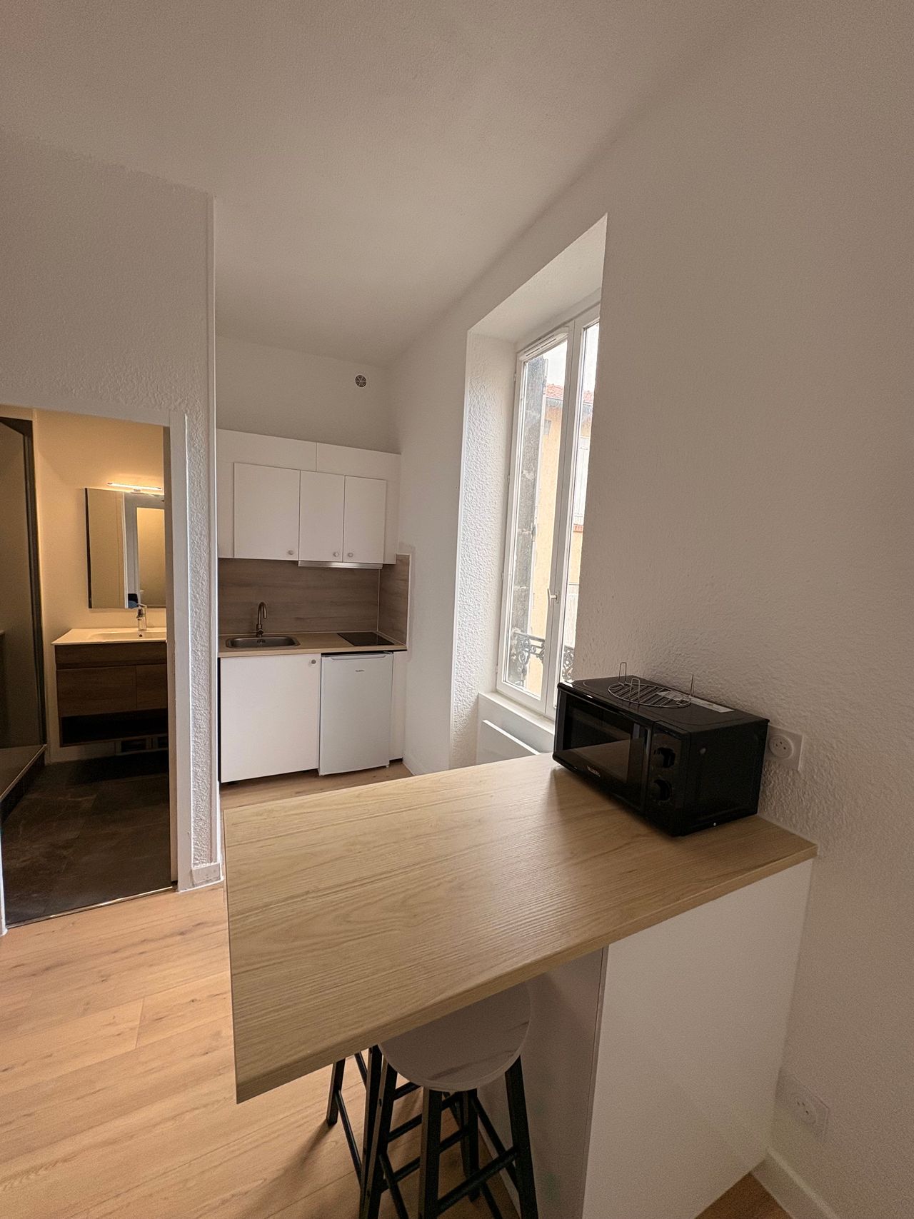 Studio Dallet - Bright apartment in nice area