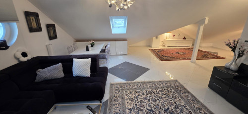 Designer Apartment with Spa Bath & Floor Heating