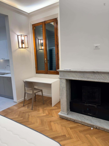 Room in Via Romana, Firenze for 110 m² with 3 bedrooms