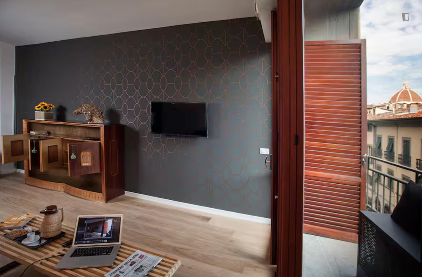  Classy One-Bedroom Apartment In Florence With View  -  Classy One-Bedroom Apartment in Florence with View  - Gallery -  1
