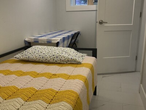 A lovely Single Room  with DINNER included  - Gallery - 6
