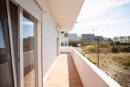 Double ensuite bedroom near Ameixoeira metro station - Gallery - 12