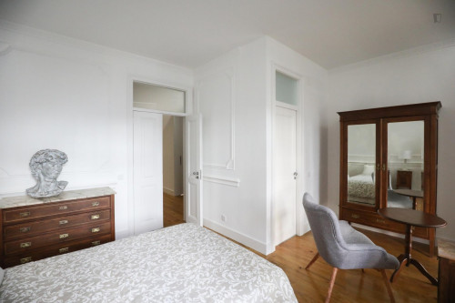 Rustic ensuite double bedroom in Anjos - Gallery - 25