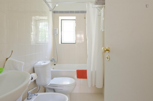 Refurbished one-bedroom apartment near central Rossio and Martim Moniz - Gallery - 12