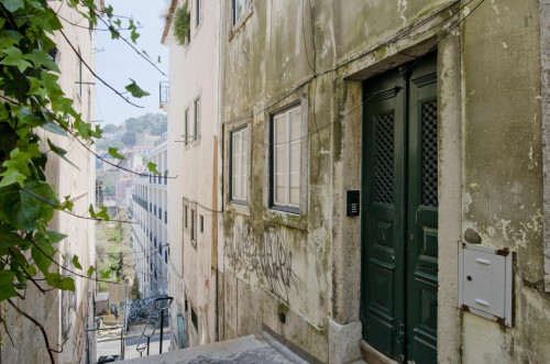 Refurbished one-bedroom apartment near central Rossio and Martim Moniz