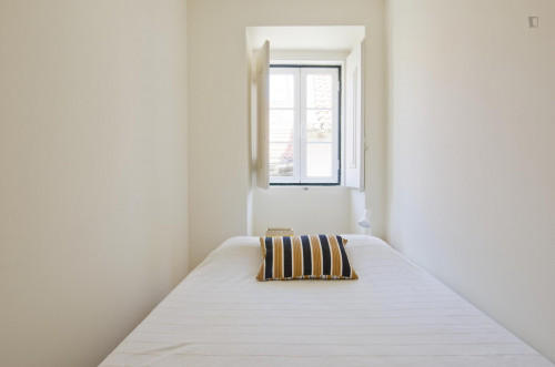 Refurbished one-bedroom apartment near central Rossio and Martim Moniz - Gallery - 10