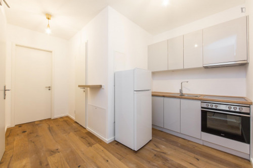 Single bedroom in 3-bedroom apartment  - Gallery -  5