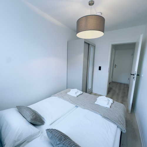 Fully Furnished Business Apartment with Equipped Kitchen & Washer in Rostock - Gallery - 9