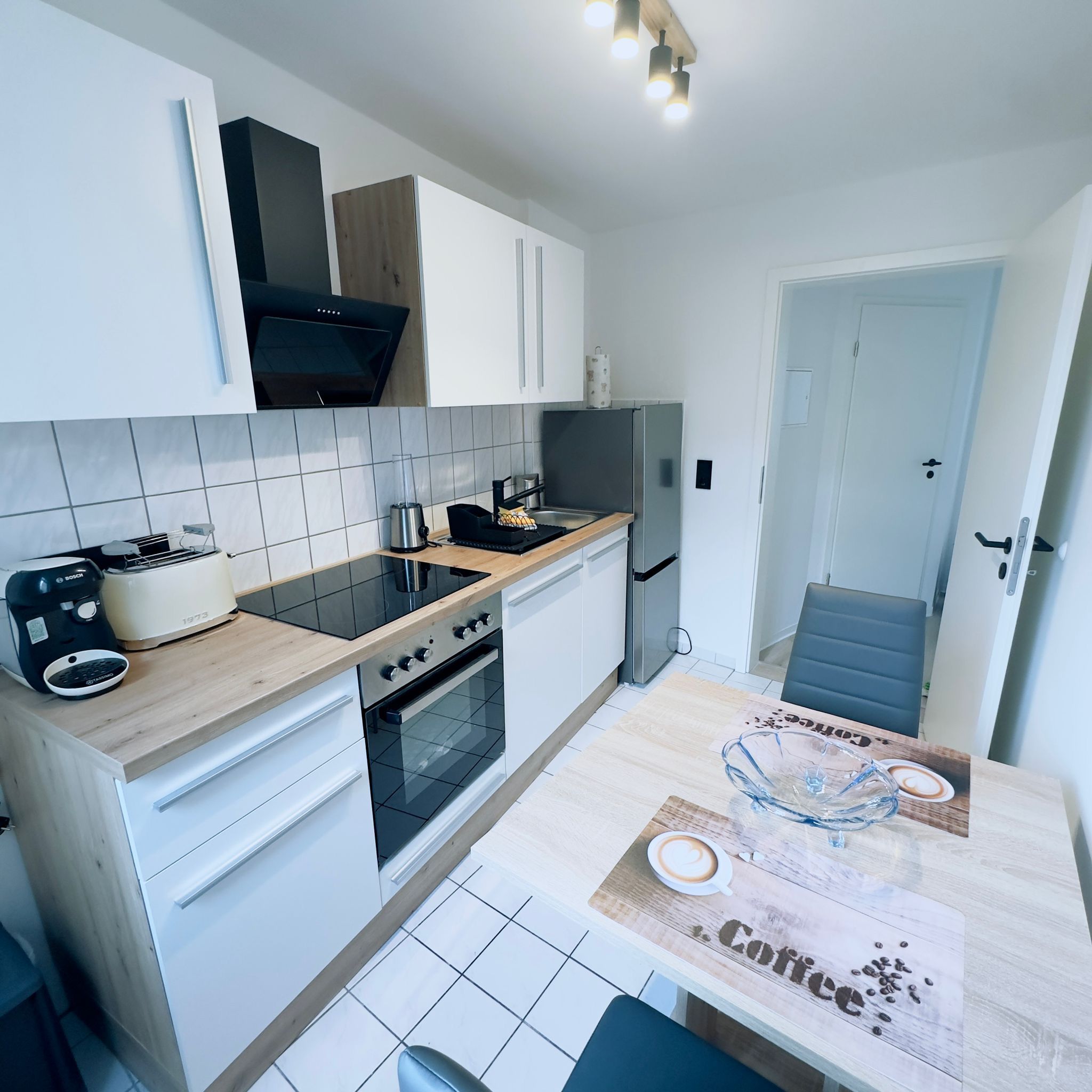 Fully Furnished Business Apartment With Equipped Kitchen & Washer In Rostock - 12