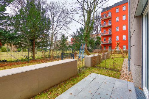 Double bedroom in 3-bedroom apartment - Gallery - 8
