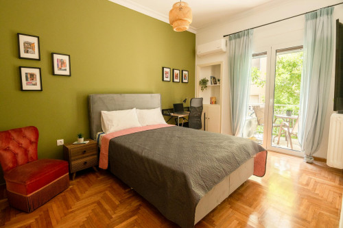 Metsovou, Athens