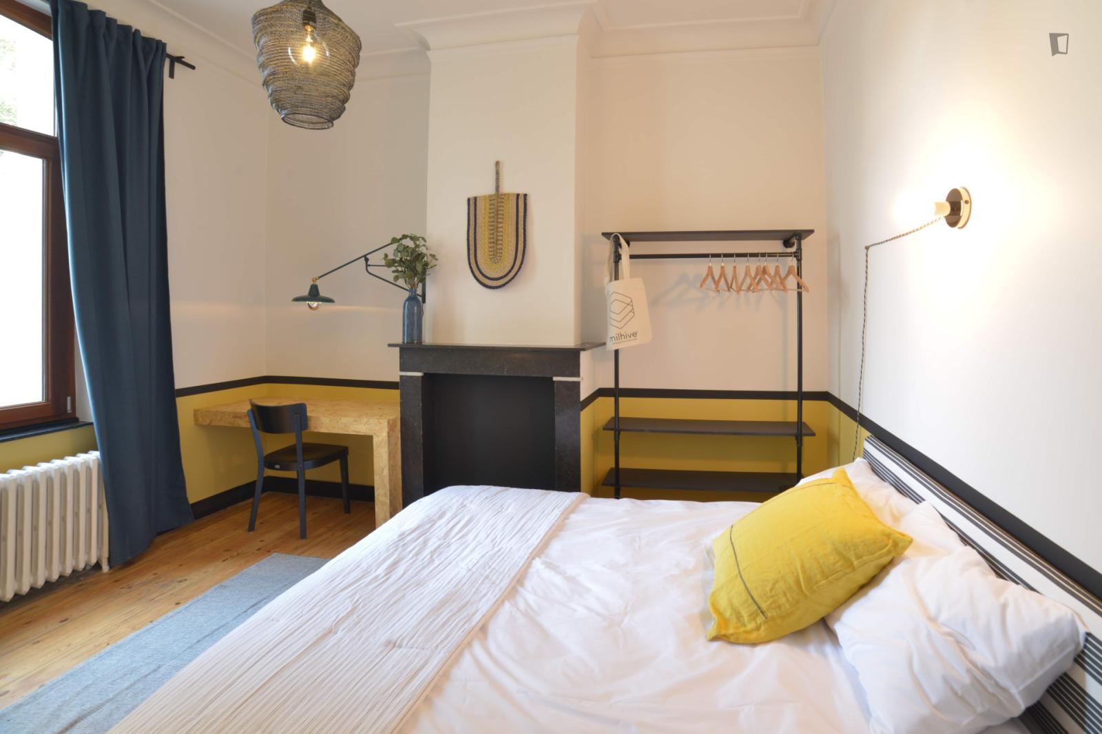 Very Nice Double Bedroom Near Josephine-Charlotte Metro - 1