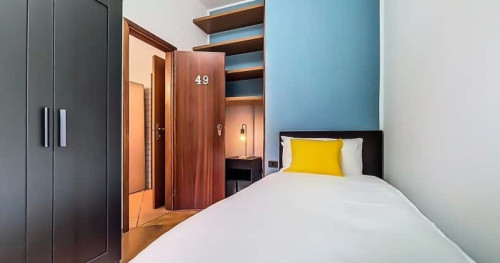 ROOM 49