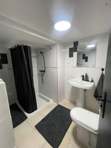 Excitement Single Bedroom close to Coimbra University - Gallery - 13