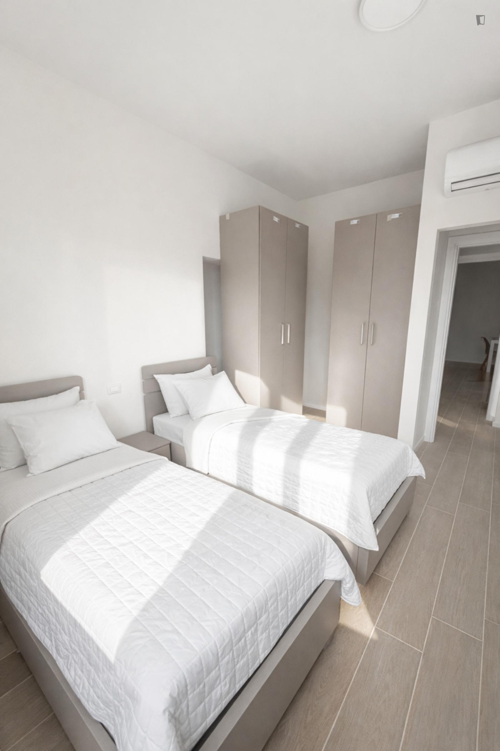  Single Bed In A Shared Bedroom In A Modern Student Residence  -  Single Bed in a Shared Bedroom in a Modern Student Residence  - Gallery -  1