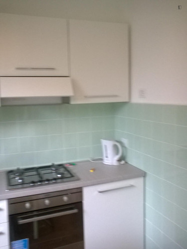 Single bedroom in 3-bedroom apartment  - Gallery -  5
