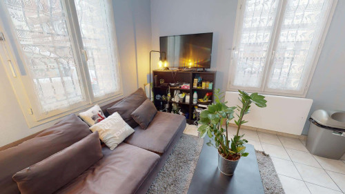 Room in Rue Casimir Delavigne, Le Havre for 66 m² with 4 bedrooms