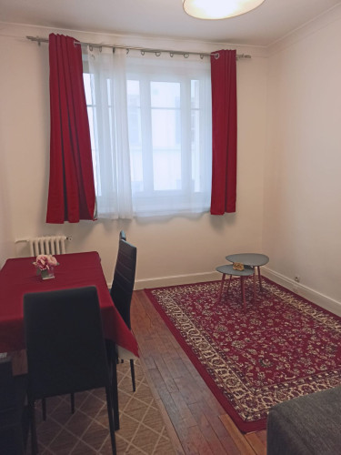 Upmarket area at the doors of Paris -2min from metro