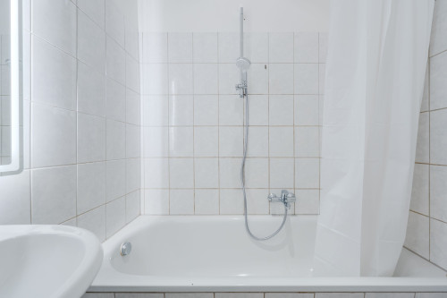 Premium 1-Bedroom Apartment for Rent in Potsdam - Move-in Ready - Gallery - 10