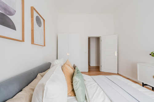 Premium 1-Bedroom Apartment for Rent in Potsdam - Move-in Ready