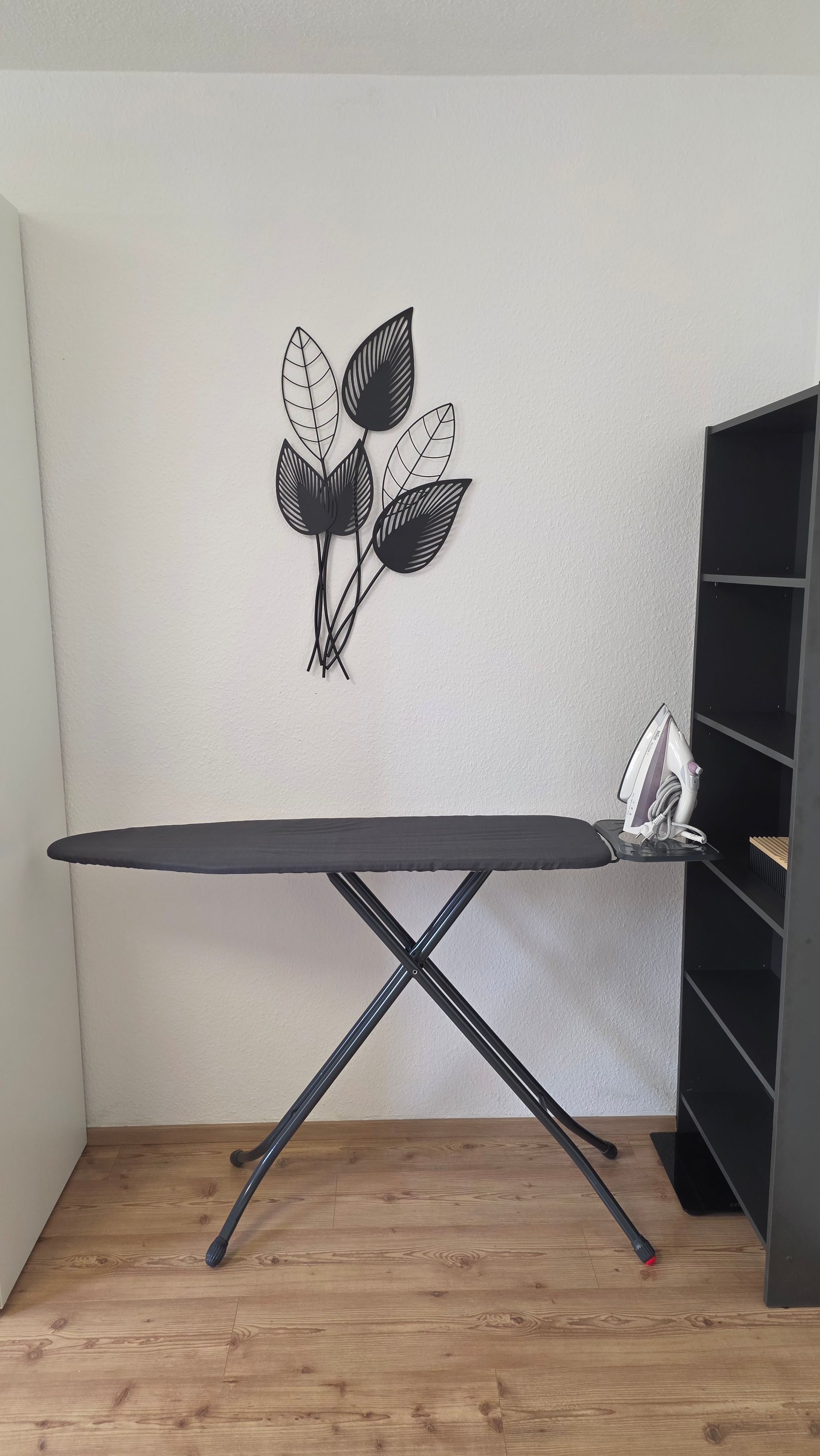  Quiet Modern Apartment With Home Office Near Potsdam Center  -  Quiet Modern Apartment with Home Office near Potsdam Center  - Gallery -  17