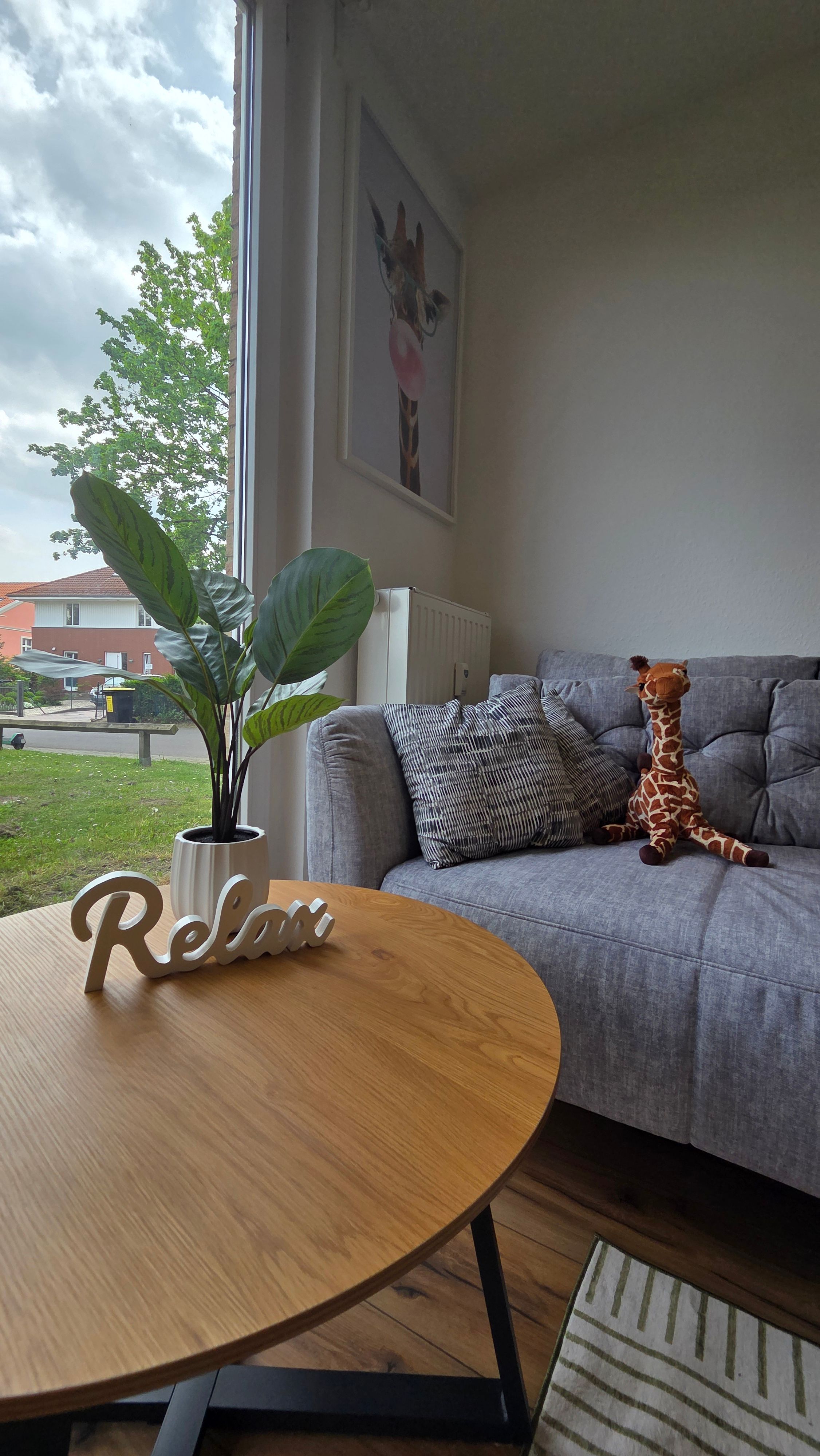  Quiet Modern Apartment With Home Office Near Potsdam Center  -  Quiet Modern Apartment with Home Office near Potsdam Center  - Gallery -  24