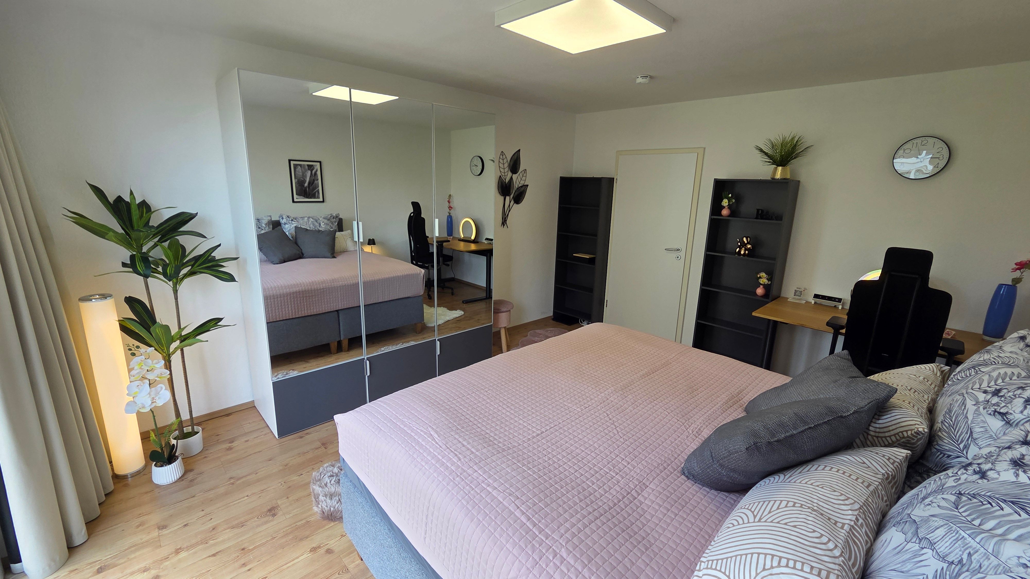  Quiet Modern Apartment With Home Office Near Potsdam Center  -  Quiet Modern Apartment with Home Office near Potsdam Center  - Gallery -  21