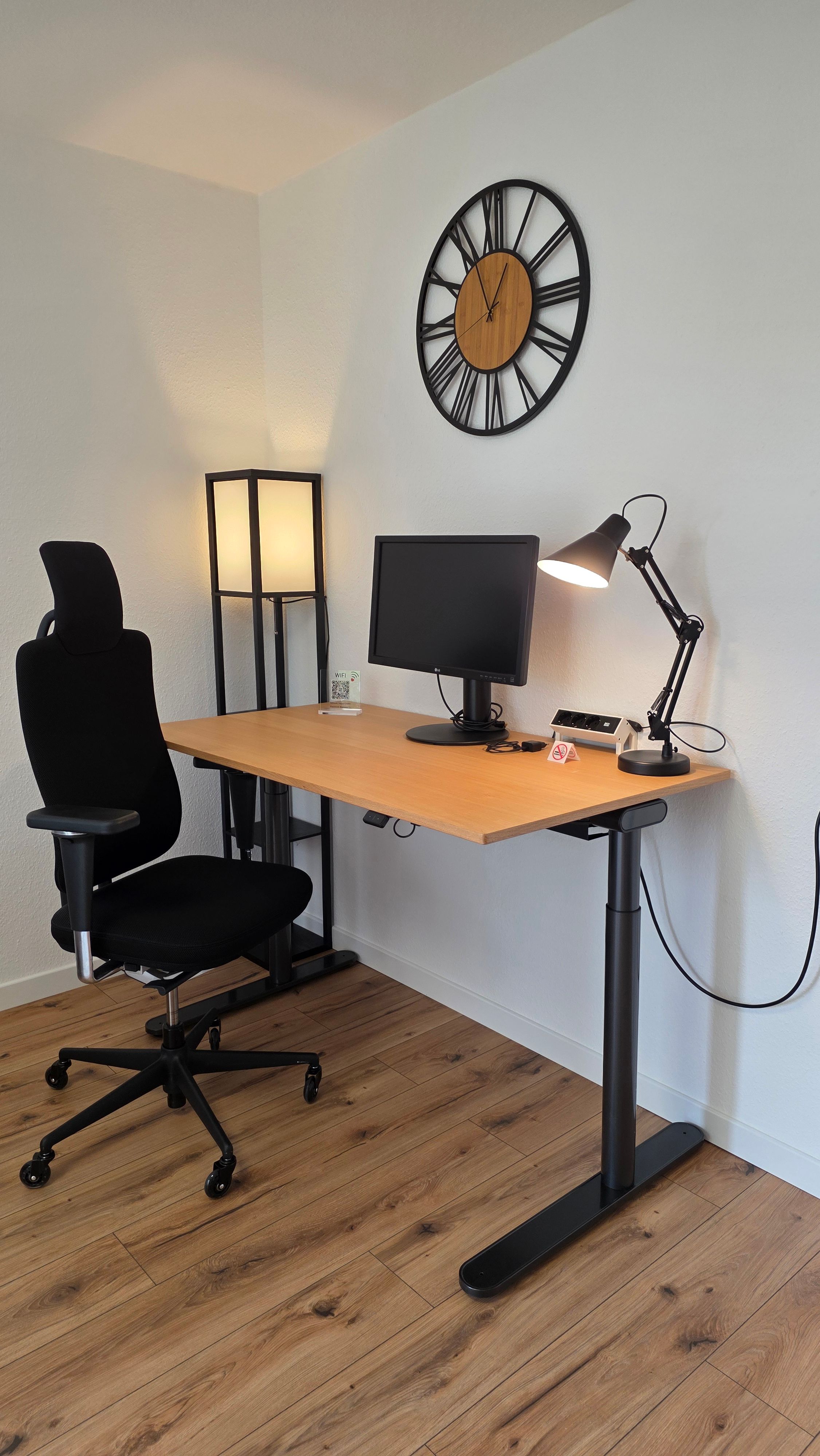  Quiet Modern Apartment With Home Office Near Potsdam Center  -  Quiet Modern Apartment with Home Office near Potsdam Center  - Gallery -  30