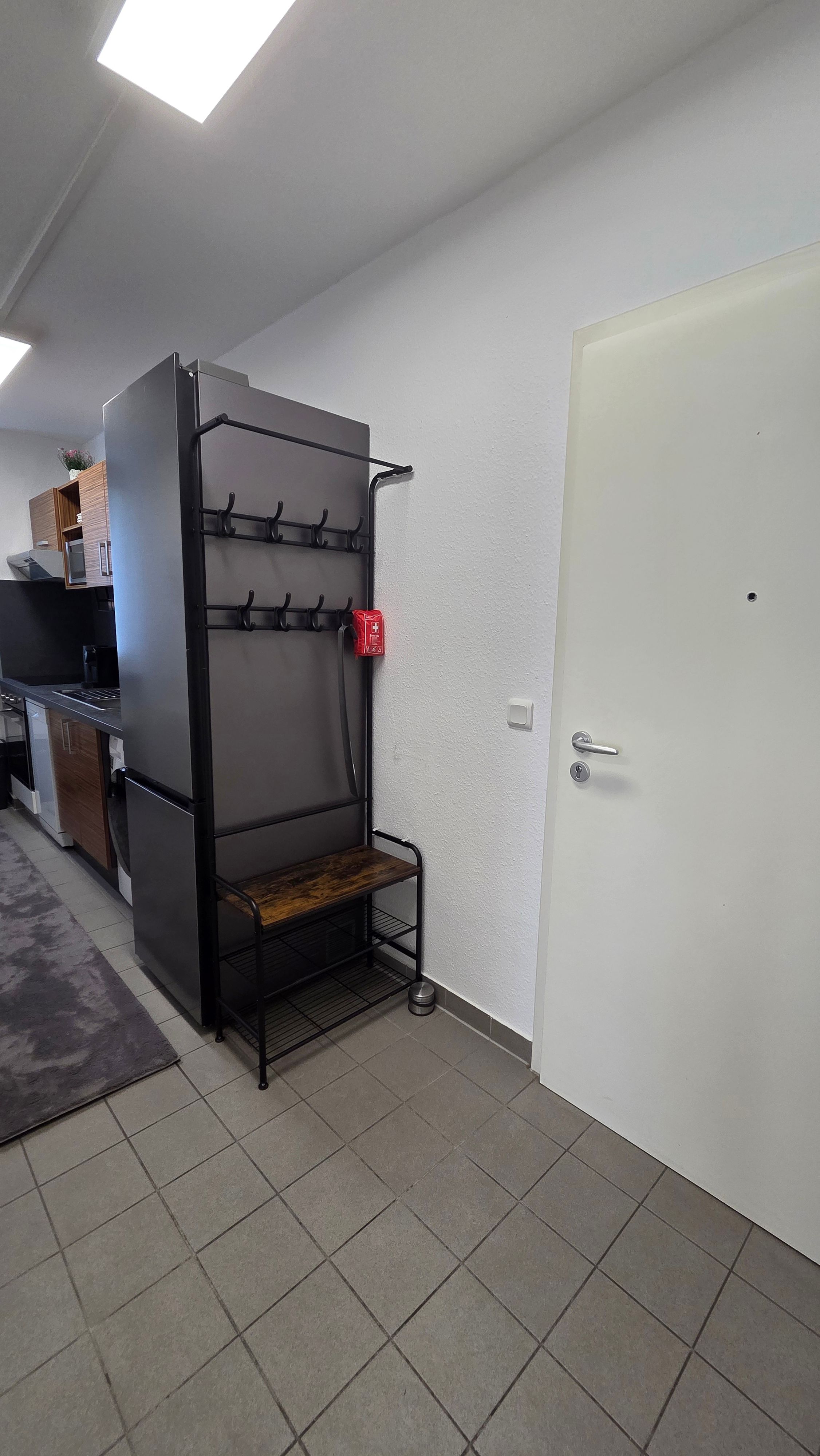  Quiet Modern Apartment With Home Office Near Potsdam Center  -  Quiet Modern Apartment with Home Office near Potsdam Center  - Gallery -  5