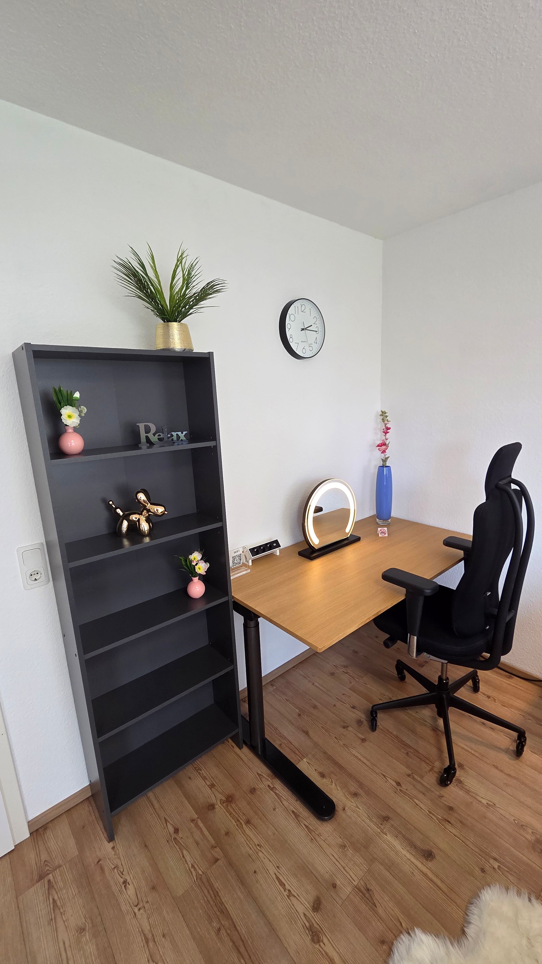  Quiet Modern Apartment With Home Office Near Potsdam Center  -  Quiet Modern Apartment with Home Office near Potsdam Center  - Gallery -  19