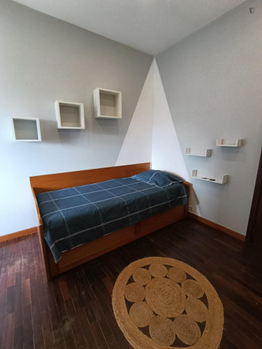 Passionate Single Bedroom close to University of Coimbra
