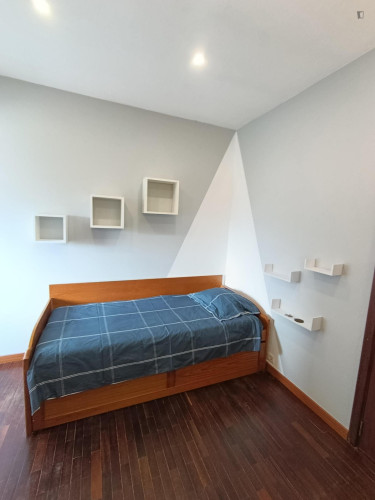 Passionate Single Bedroom close to University of Coimbra